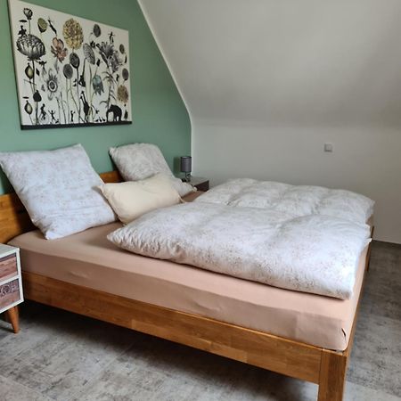 Ferienwohnung Burgblick Pelm Exteriör bild