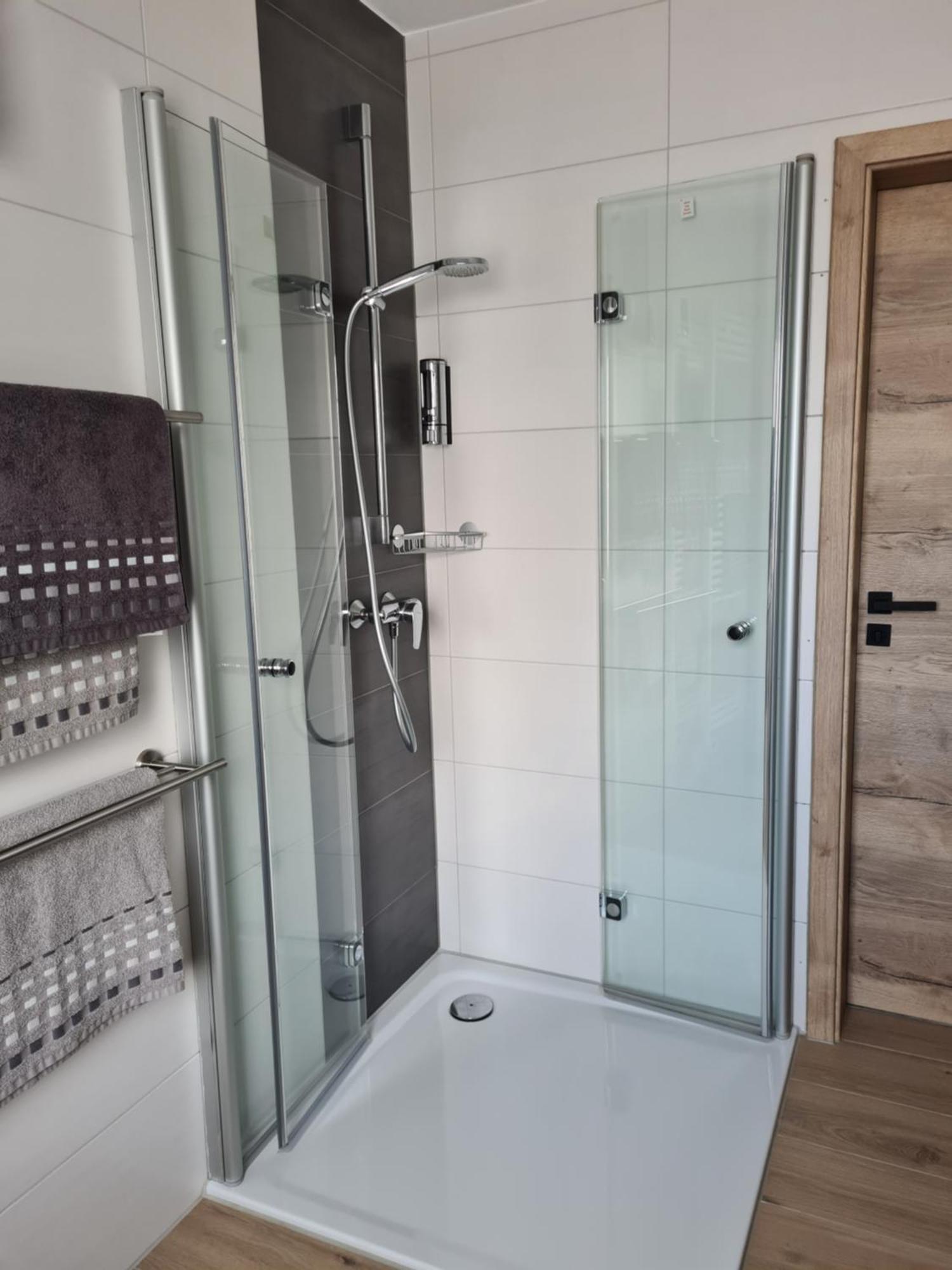 Ferienwohnung Burgblick Pelm Exteriör bild